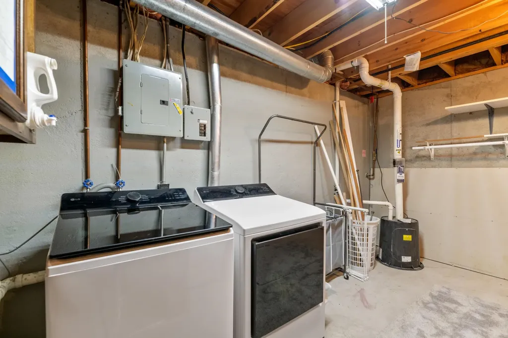 3729 S Arapaho Street Wichita KS 67215