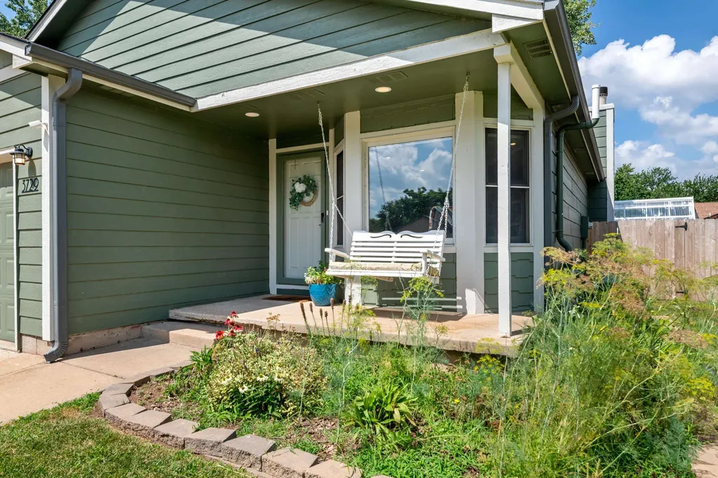 3729 S Arapaho Street Wichita KS 67215