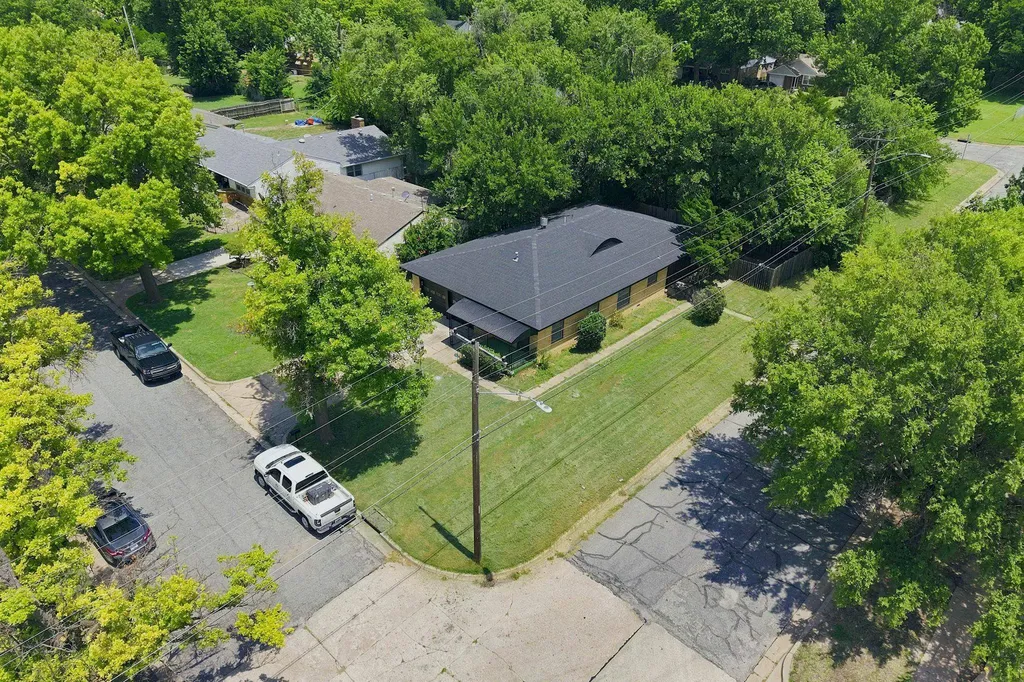 1502 Kenmar Street Wichita KS 67208