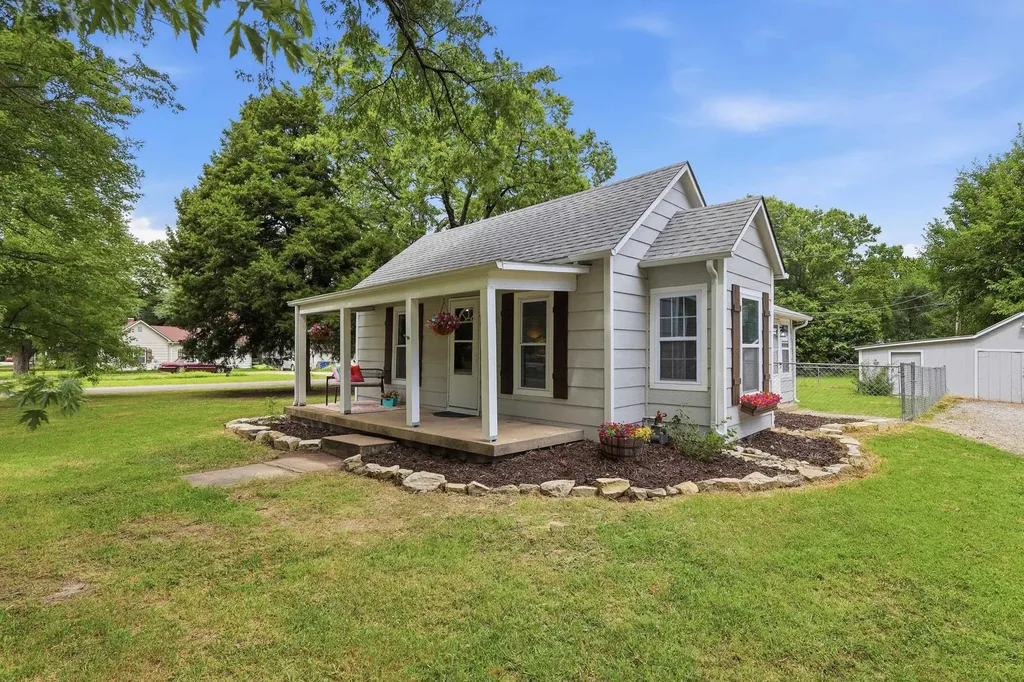228 N Willow Street Douglass KS 67039