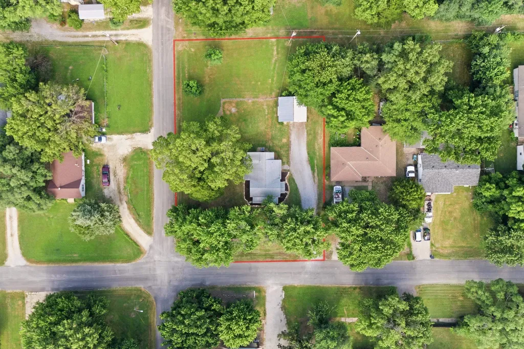 228 N Willow Street Douglass KS 67039