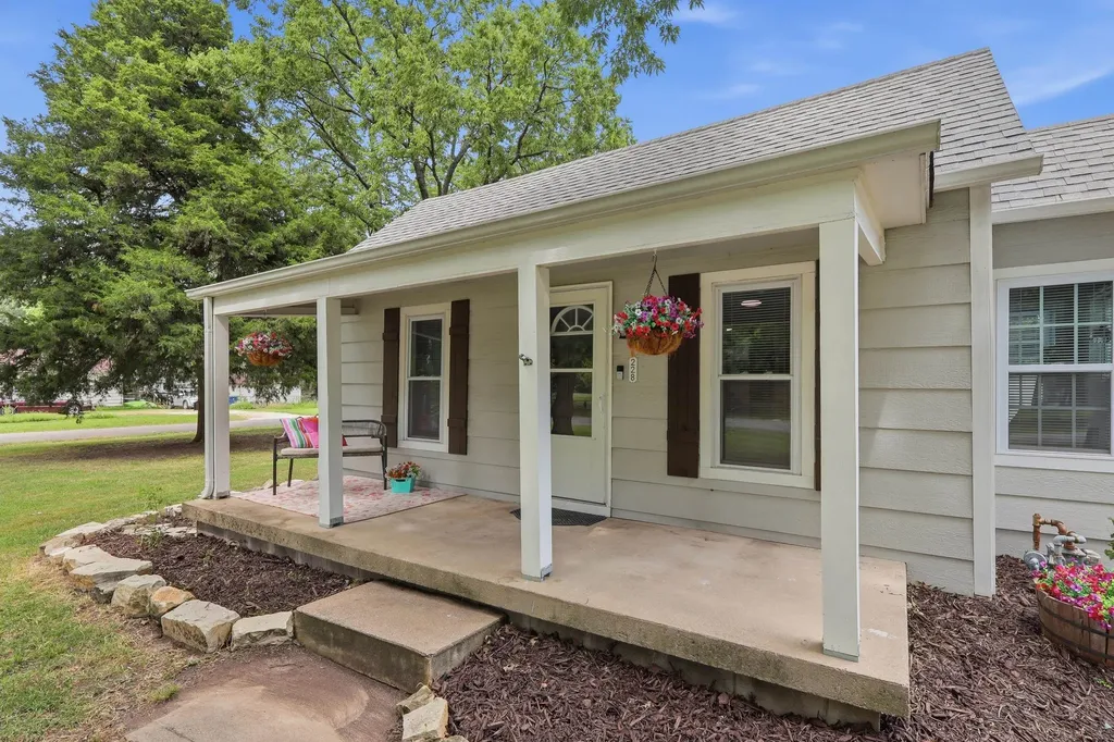 228 N Willow Street Douglass KS 67039