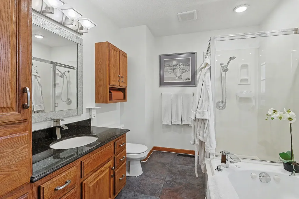 525 Stone Creek Drive Newton KS 67114