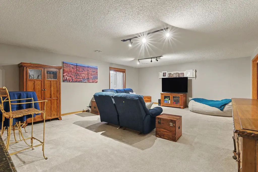 525 Stone Creek Drive Newton KS 67114