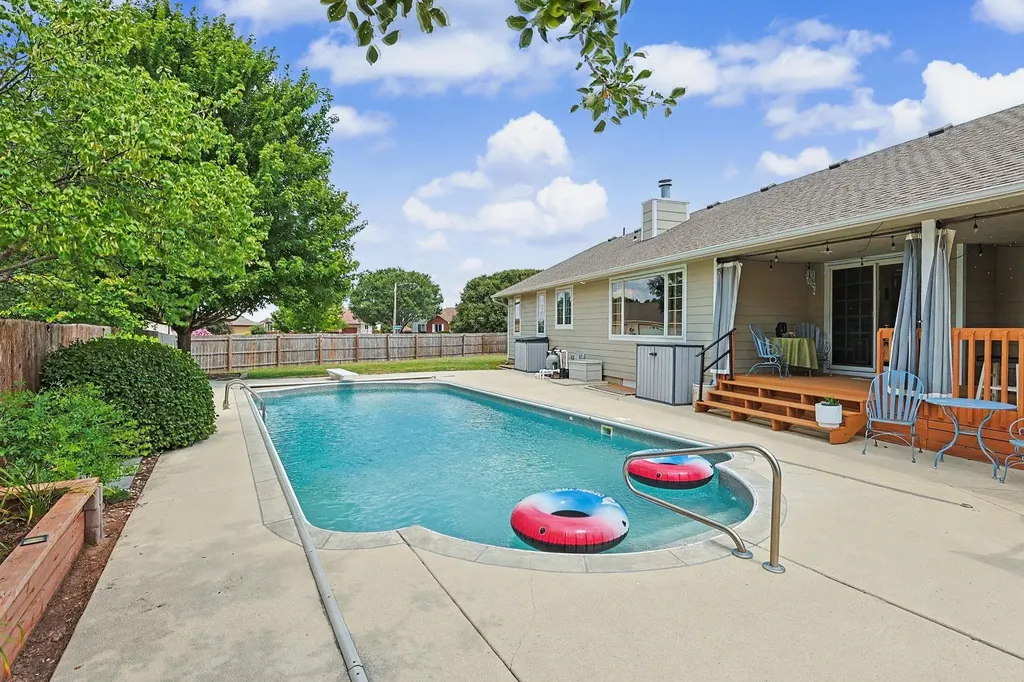 525 Stone Creek Drive Newton KS 67114