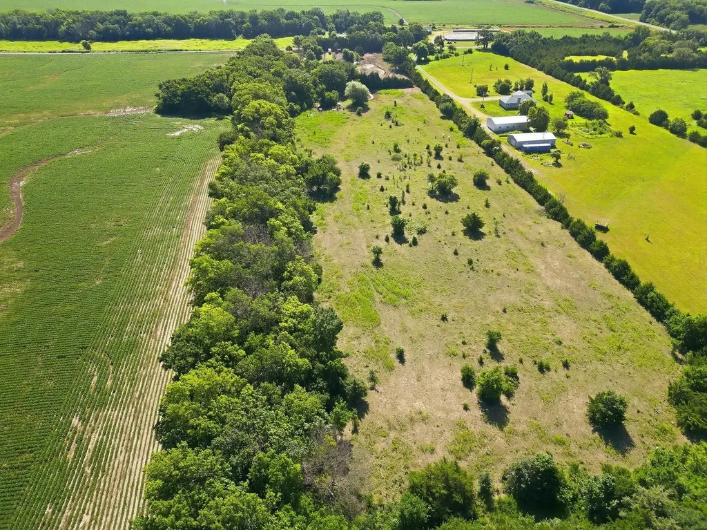 16775 SW Cherokee Douglass KS 67039