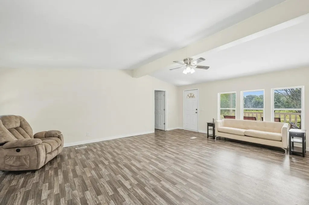 16775 SW Cherokee Douglass KS 67039
