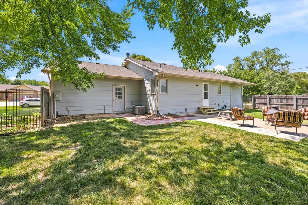 6156 N Sullivan Road Wichita KS 67204