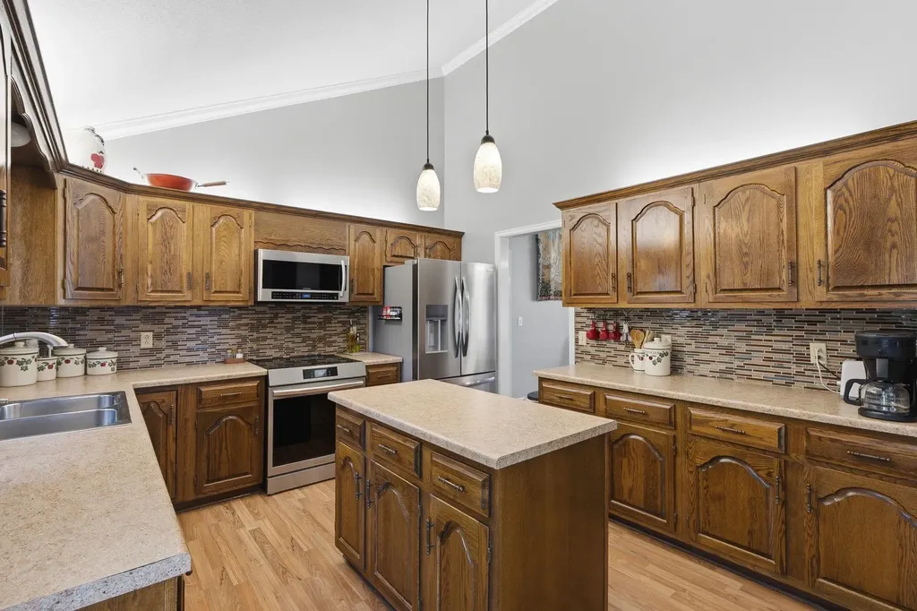 2471 N Winstead Circle Wichita KS 67226
