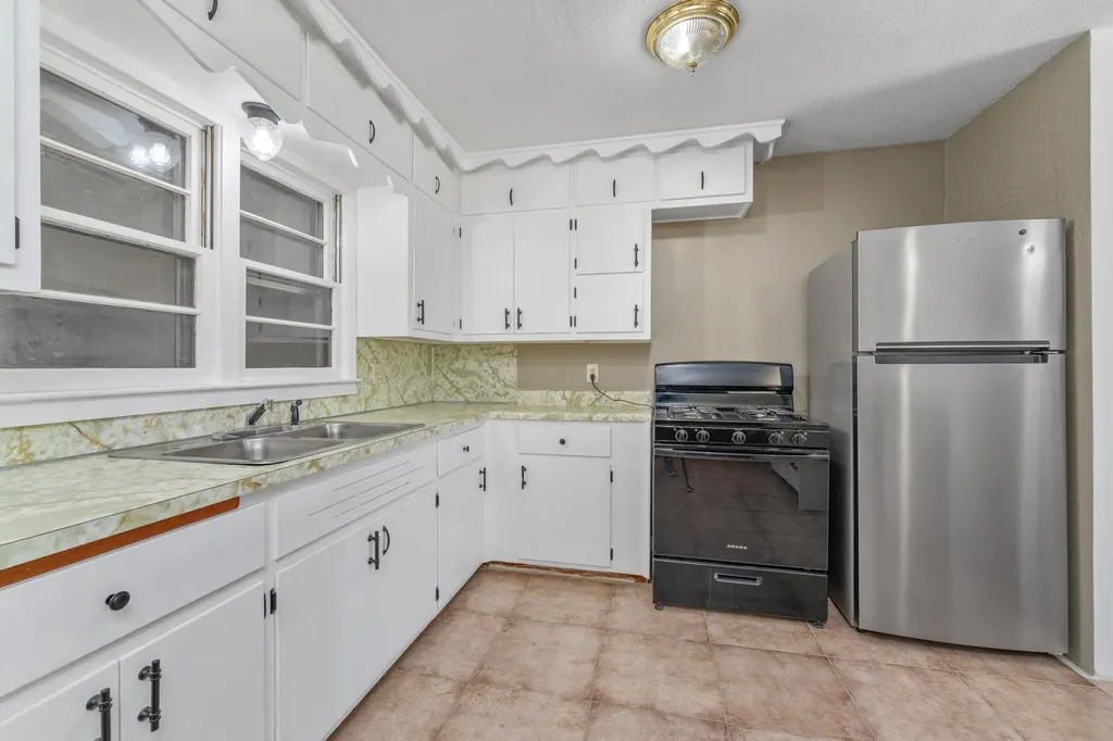 2357 S Walnut Street Wichita KS 67213
