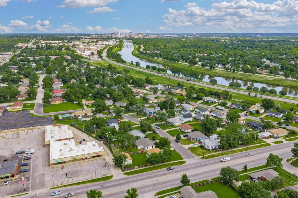 2357 S Walnut Street Wichita KS 67213