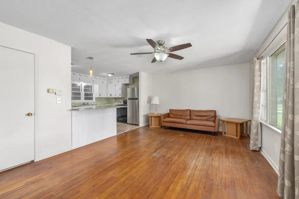 2357 S Walnut Street Wichita KS 67213