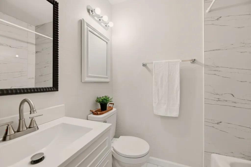 427 N Pamela Avenue Wichita KS 67212