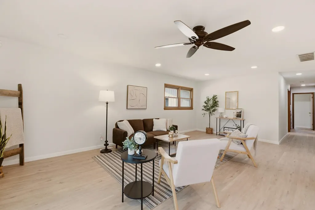 427 N Pamela Avenue Wichita KS 67212