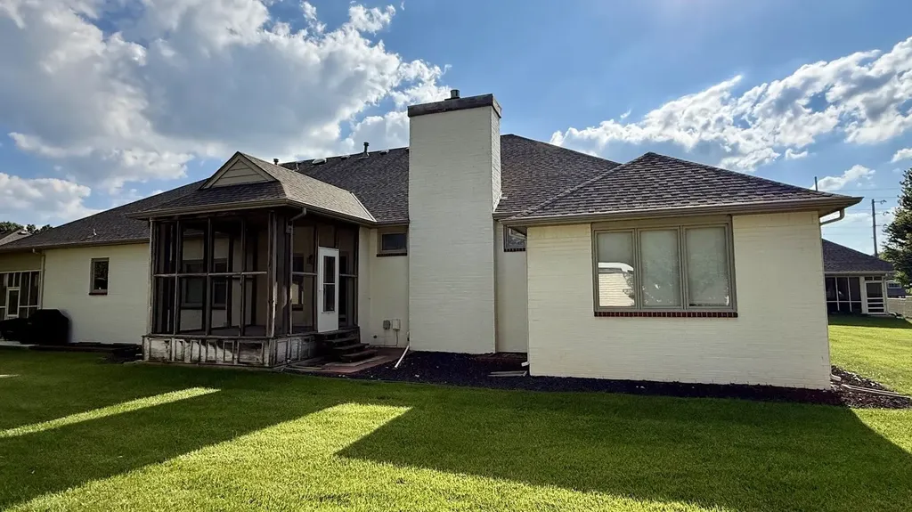 1770 N Country Club Road El Dorado KS 67042