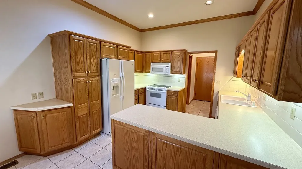1770 N Country Club Road El Dorado KS 67042