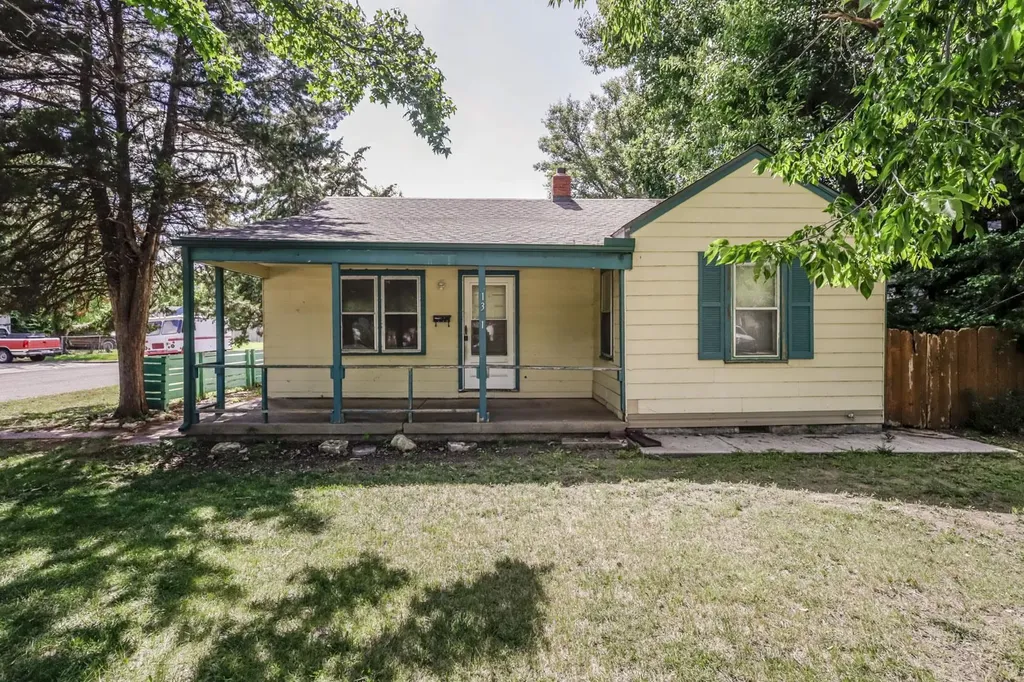 1301 N Dellrose Wichita KS 67208