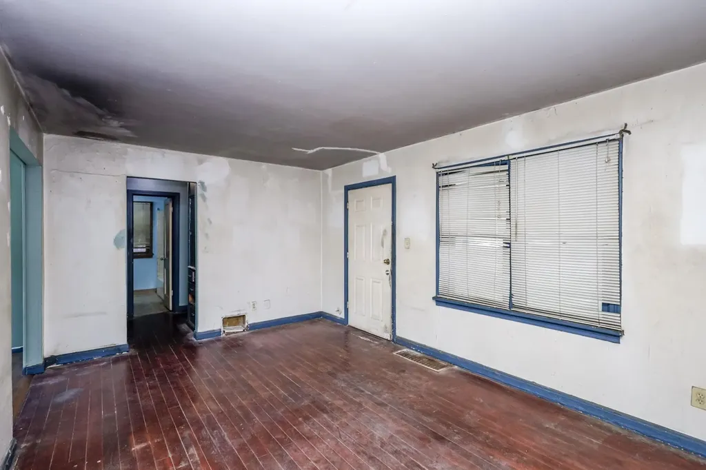 1301 N Dellrose Wichita KS 67208