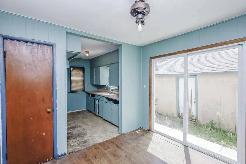 1301 N Dellrose Wichita KS 67208
