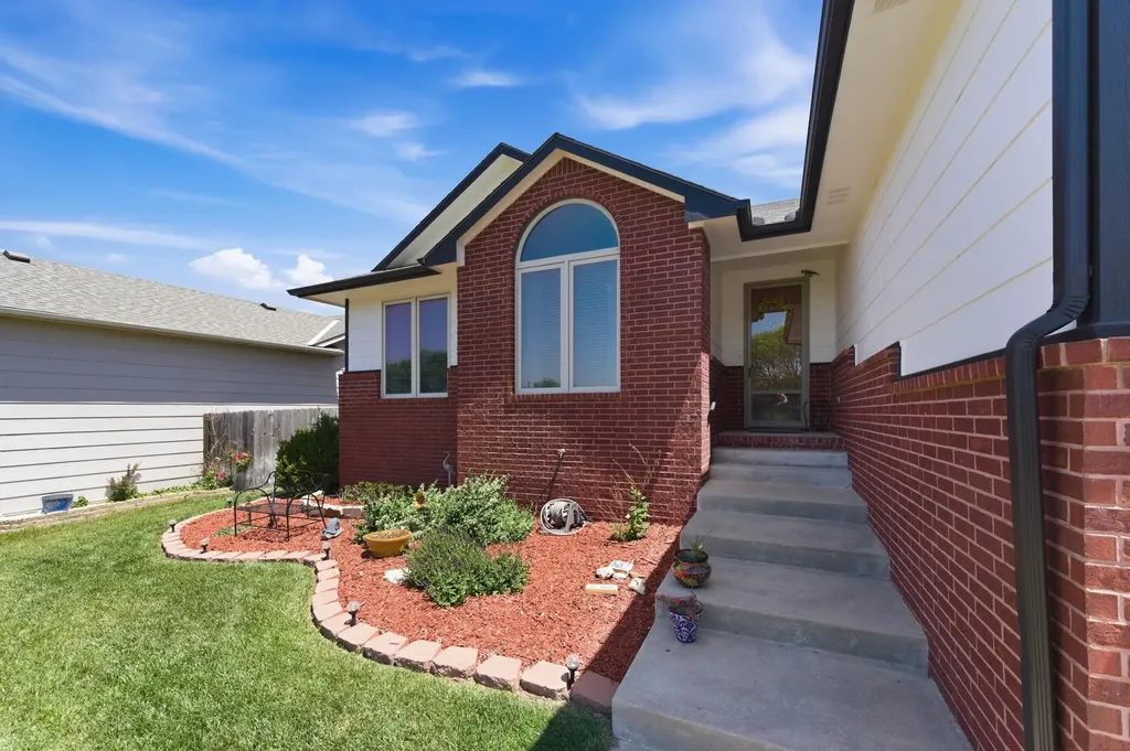 6608 N Upchurch Park City KS 67219