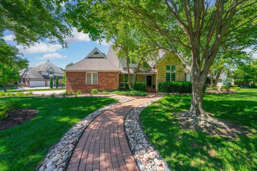 23 N Scottsdale Street Wichita KS 67230