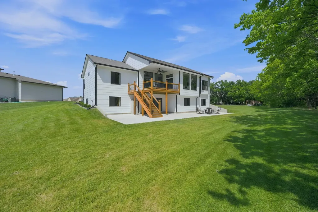 2501 N Emerald Court Andover KS 67002