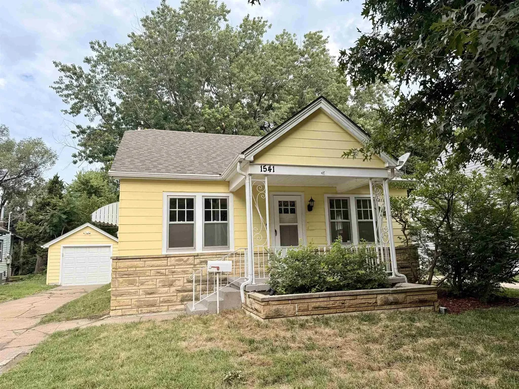 1541 N Woodland Avenue Wichita KS 67203