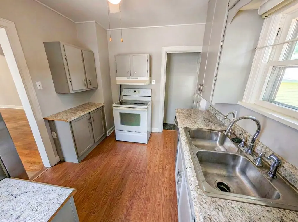 1541 N Woodland Avenue Wichita KS 67203