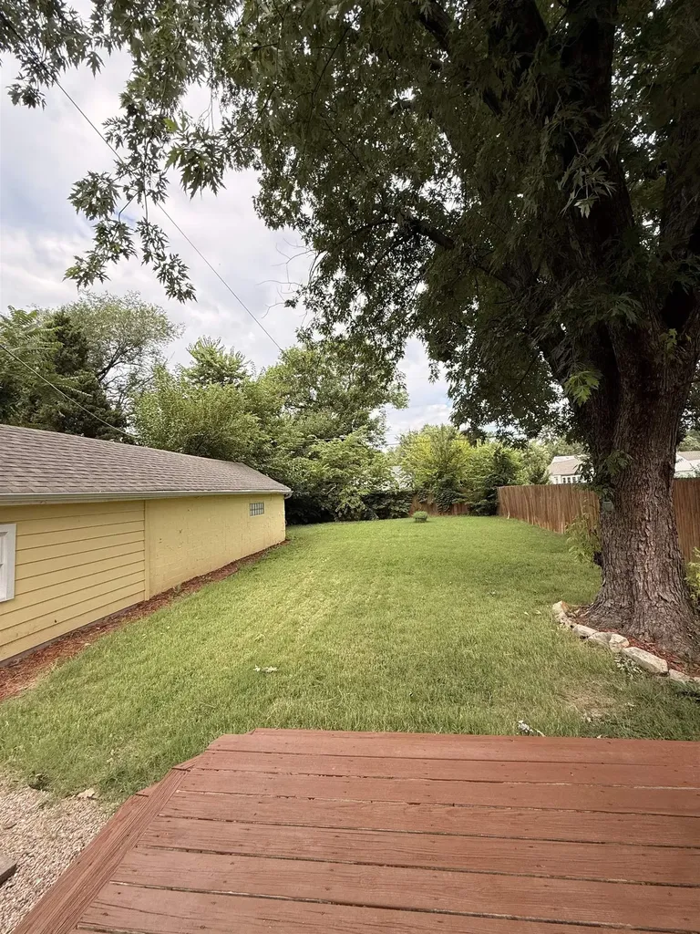 1541 N Woodland Avenue Wichita KS 67203