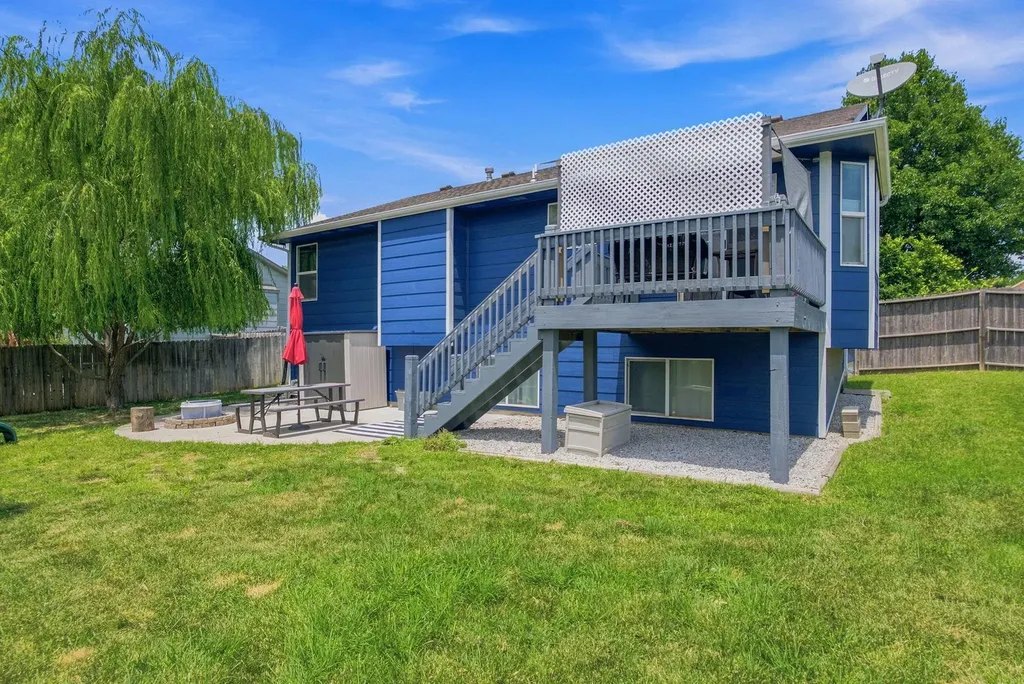 924 E Splitwood Way Street Derby KS 67037