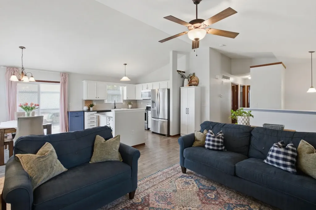 924 E Splitwood Way Street Derby KS 67037