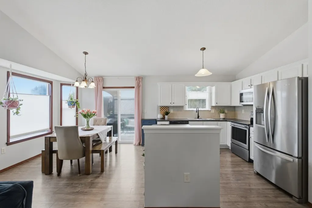 924 E Splitwood Way Street Derby KS 67037