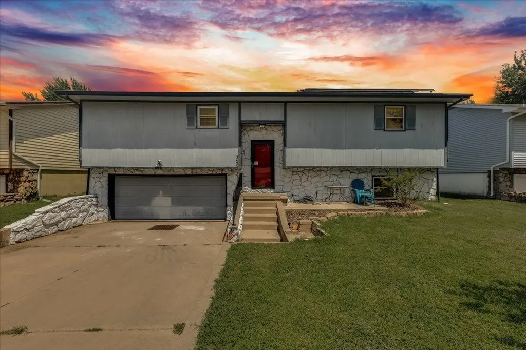 326 N Jane Street Haysville KS 67060-1341
