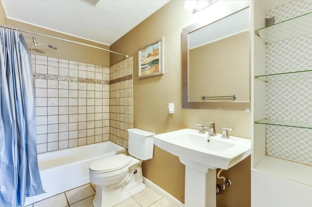 326 N Jane Street Haysville KS 67060-1341