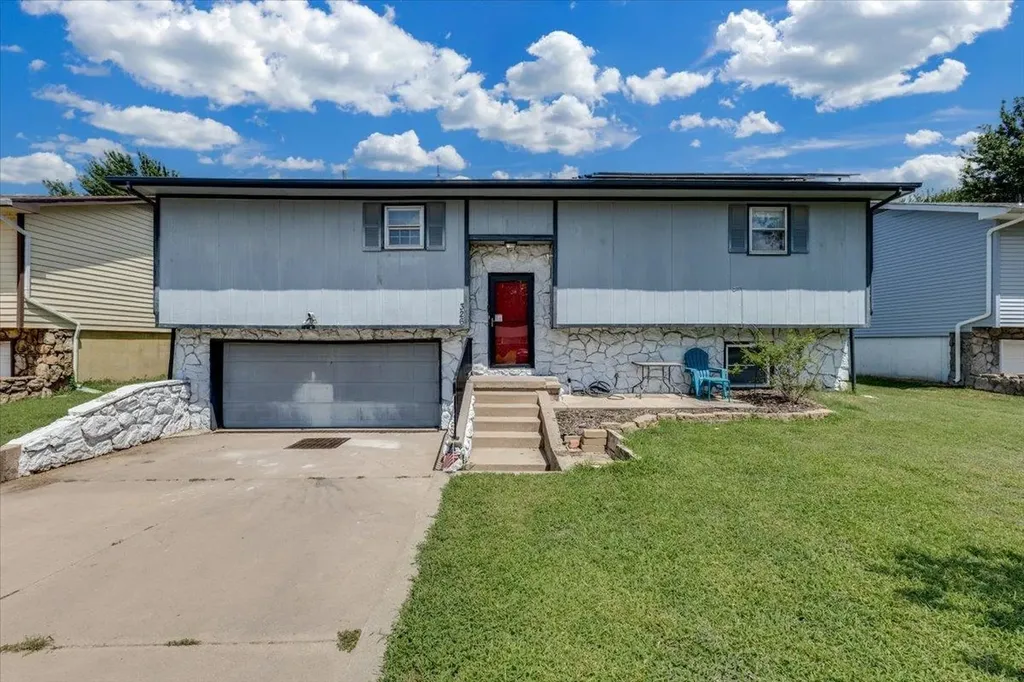 326 N Jane Street Haysville KS 67060-1341