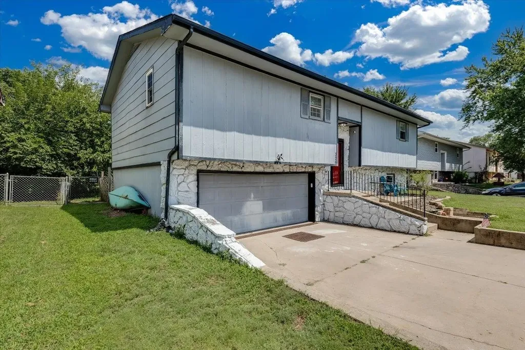 326 N Jane Street Haysville KS 67060-1341