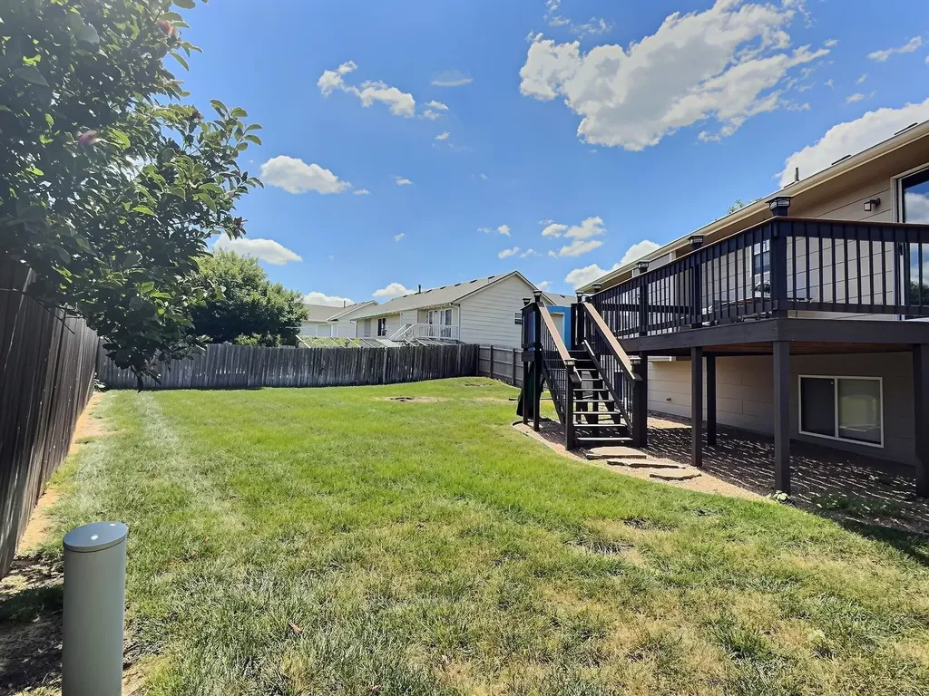 1422 E Prairie Hill Park City KS 67219