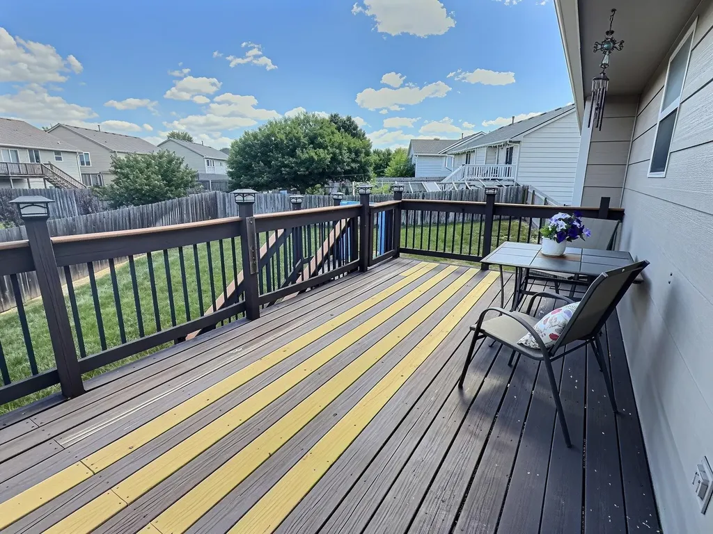 1422 E Prairie Hill Park City KS 67219