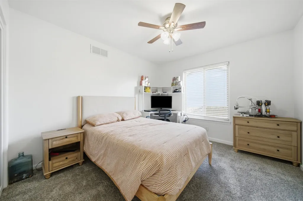 8018 W Palmetto Wichita KS 67205