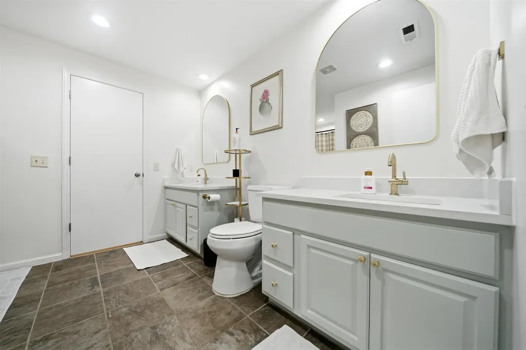 8018 W Palmetto Wichita KS 67205