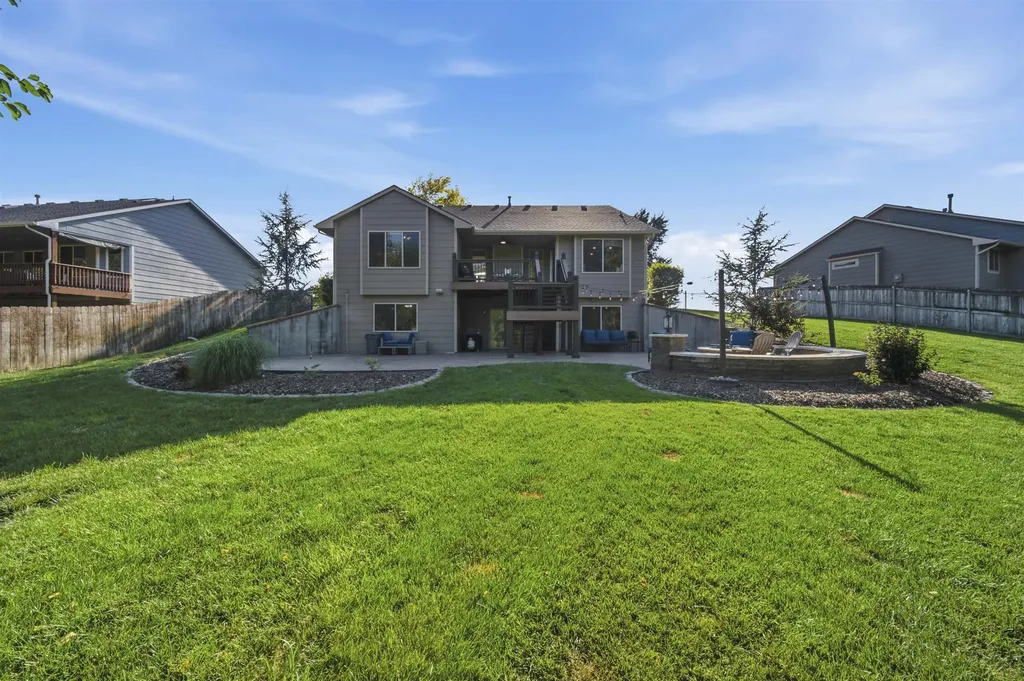 8018 W Palmetto Wichita KS 67205