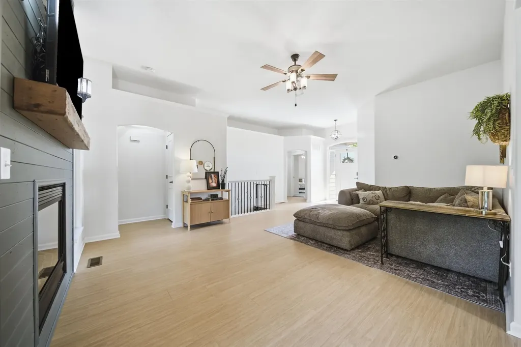 8018 W Palmetto Wichita KS 67205