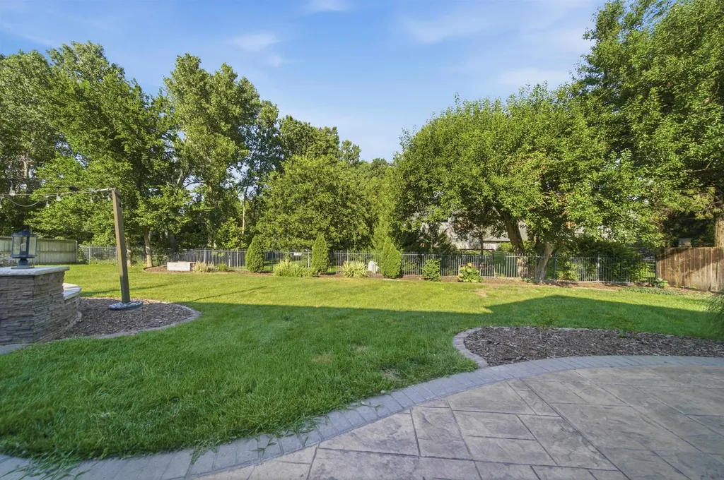 8018 W Palmetto Wichita KS 67205
