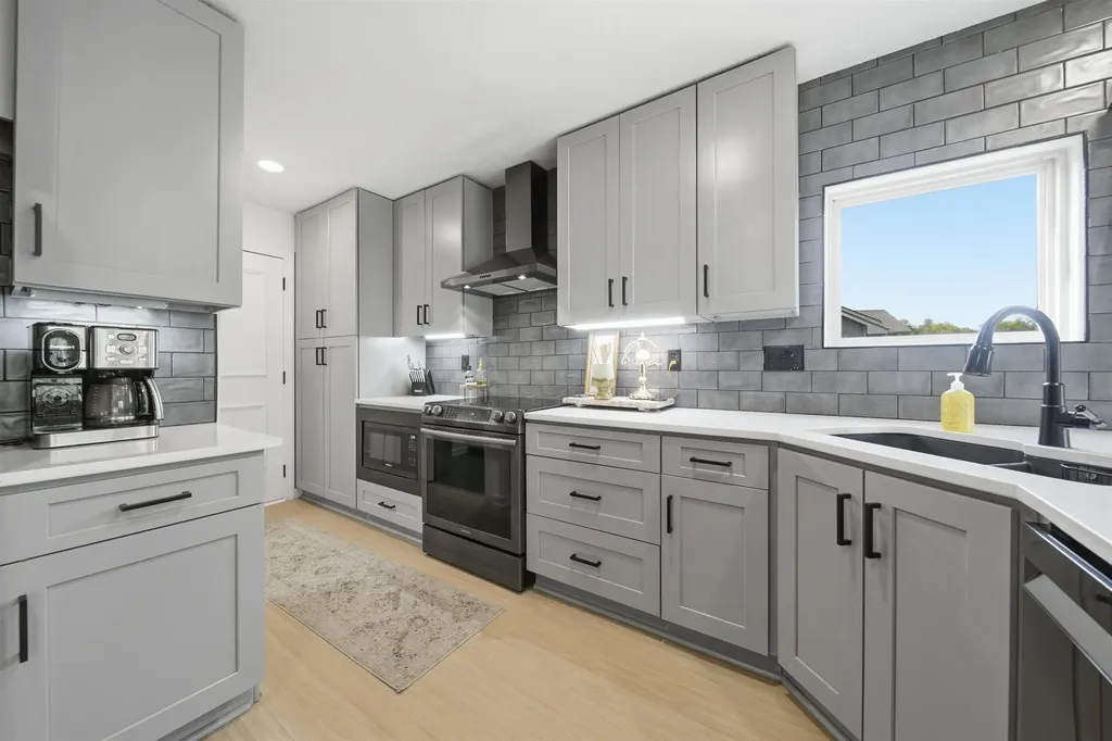 8018 W Palmetto Wichita KS 67205