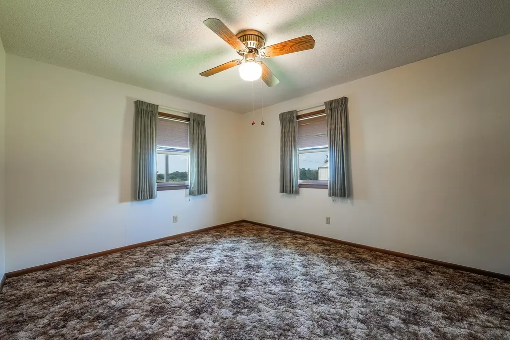 1009 Country Club Drive Eureka KS 67045
