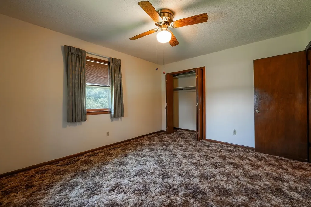 1009 Country Club Drive Eureka KS 67045