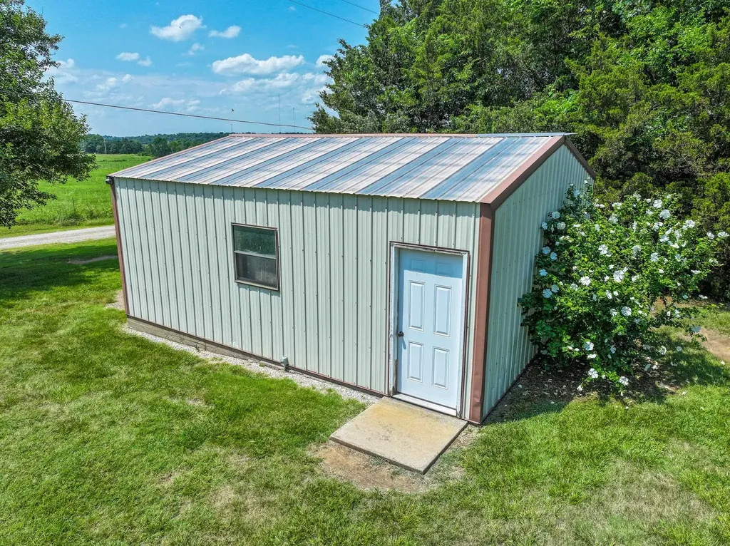 1009 Country Club Drive Eureka KS 67045