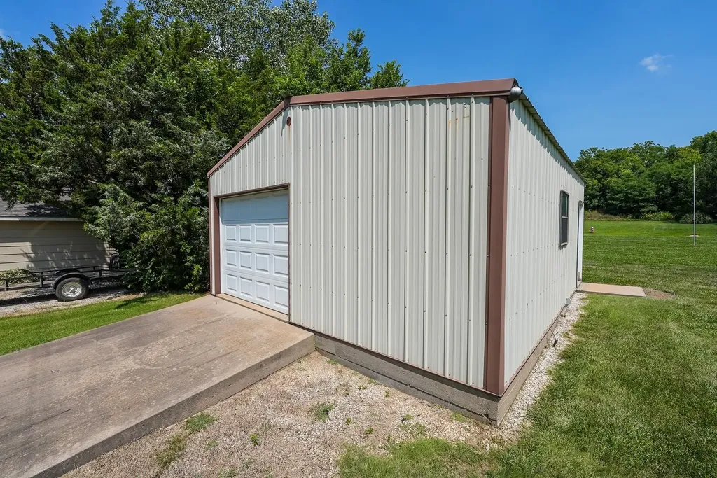 1009 Country Club Drive Eureka KS 67045