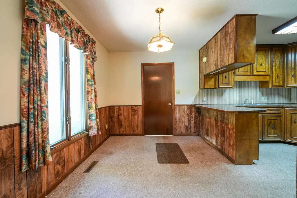 1009 Country Club Drive Eureka KS 67045