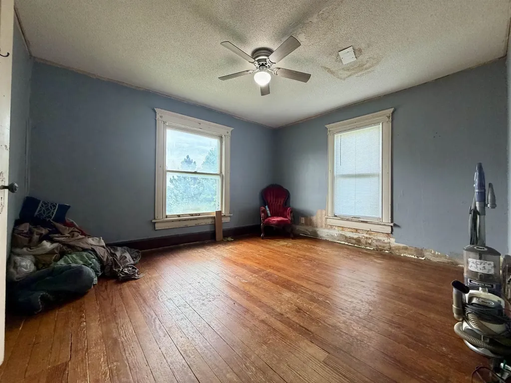 320 N Maple Eureka KS 67045
